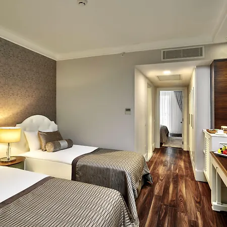 Sunis Efes Royal Palace & מלון 5*