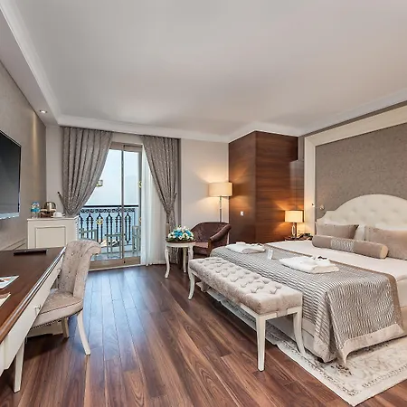 מלון Sunis Efes Royal Palace & 5*